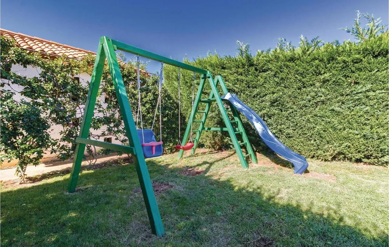 Cozy Home In Frkeci With Outdoor Swimming Pool Barban Croatia